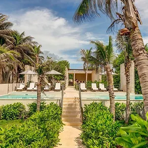 Santamar By Tao With Pool & Walk To Ocean Apartment